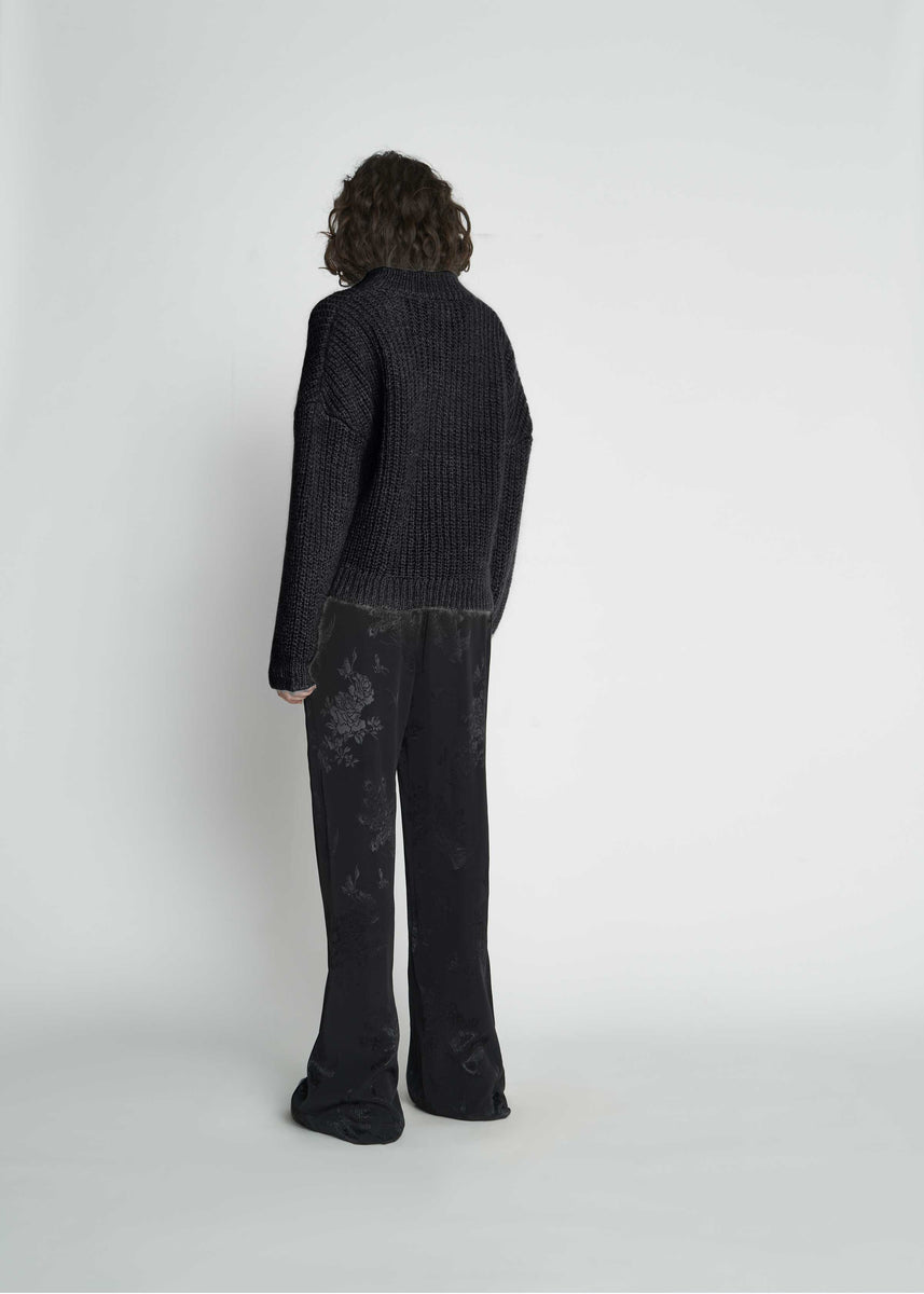 Sweater with Glittery Leo Pattern