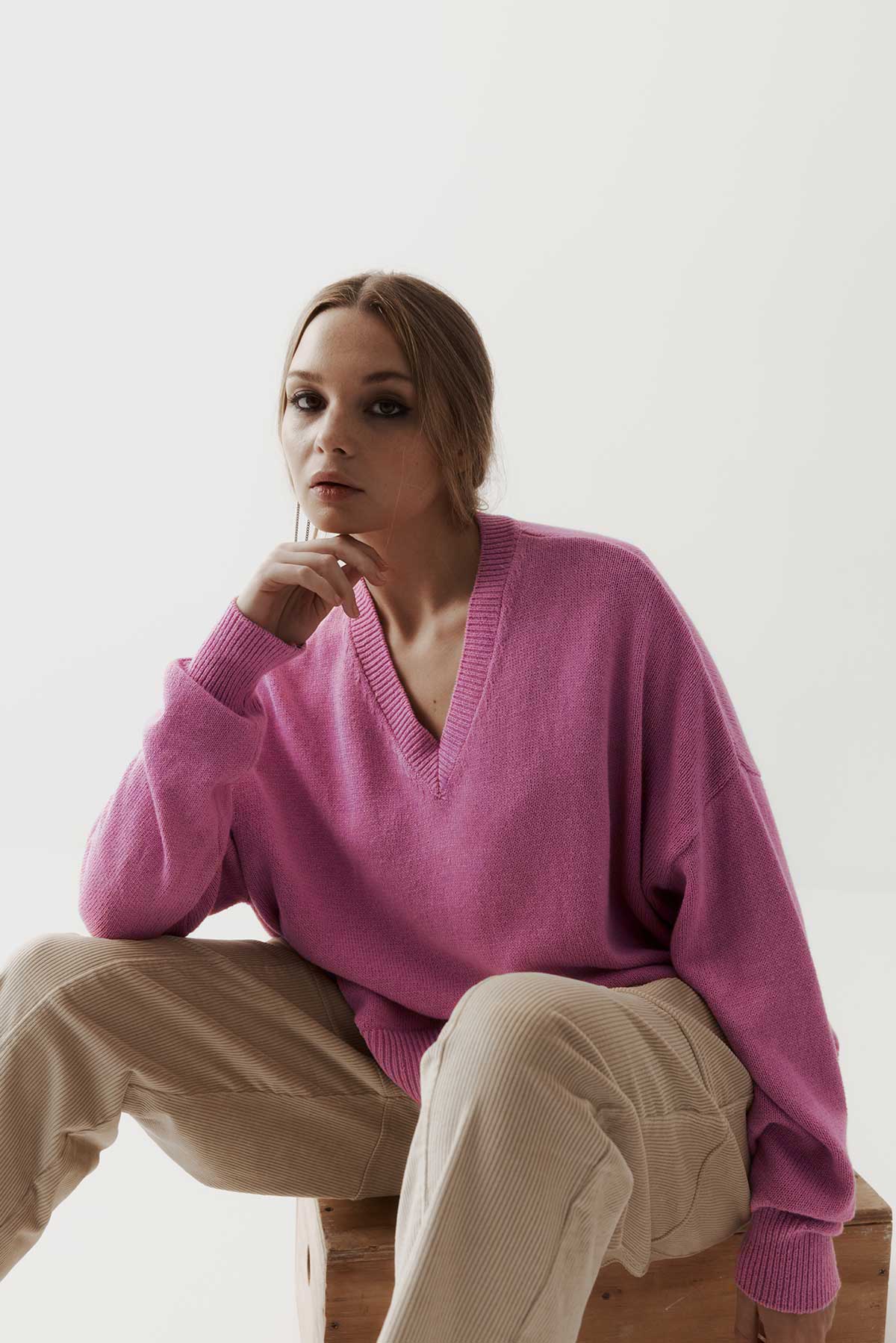 Marle Raspberry Coloured Sweater New Lands Griddy Sweater - Raspberry 2025 – New Lands Studio